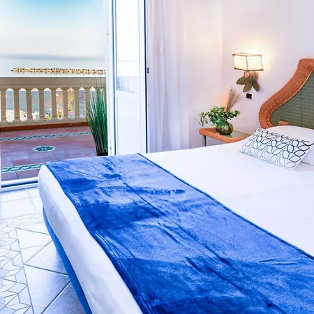 Orizzonte Hotel 4*